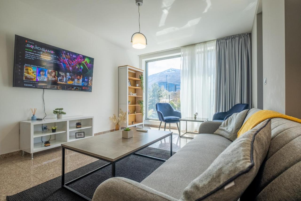 Julie'S Sunny Cozy Apartment With Balcony Sofia Bagian luar foto
