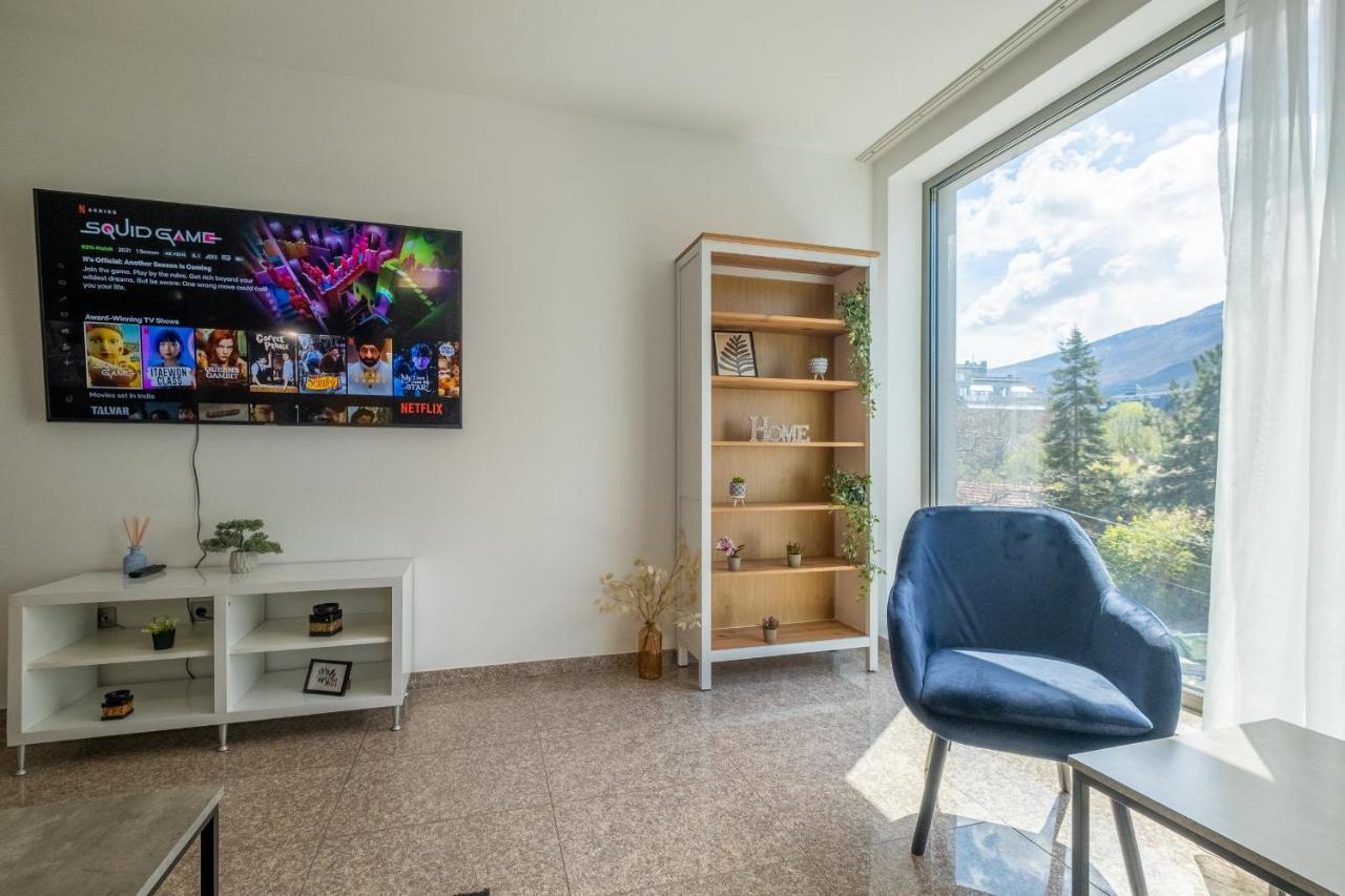 Julie'S Sunny Cozy Apartment With Balcony Sofia Bagian luar foto