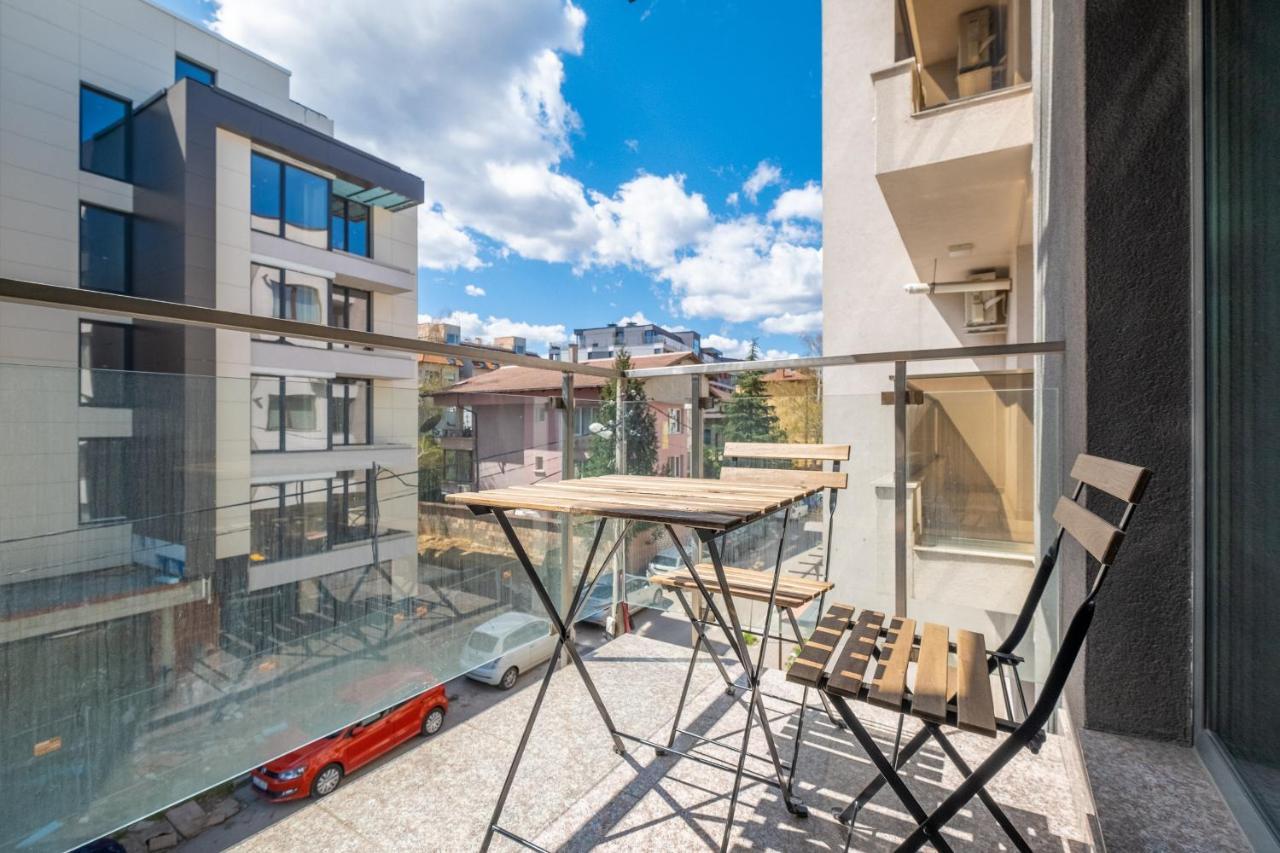 Julie'S Sunny Cozy Apartment With Balcony Sofia Bagian luar foto
