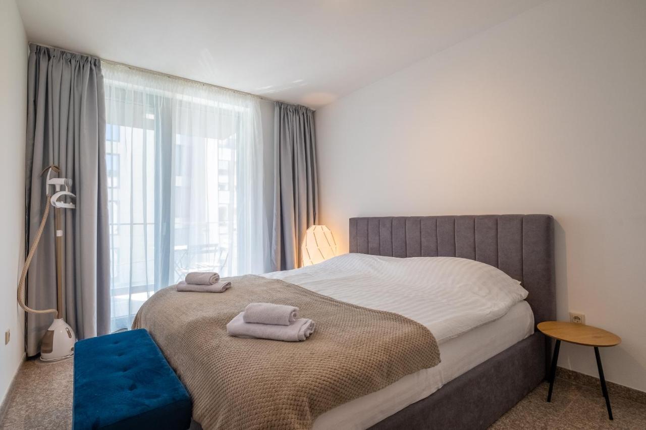 Julie'S Sunny Cozy Apartment With Balcony Sofia Bagian luar foto