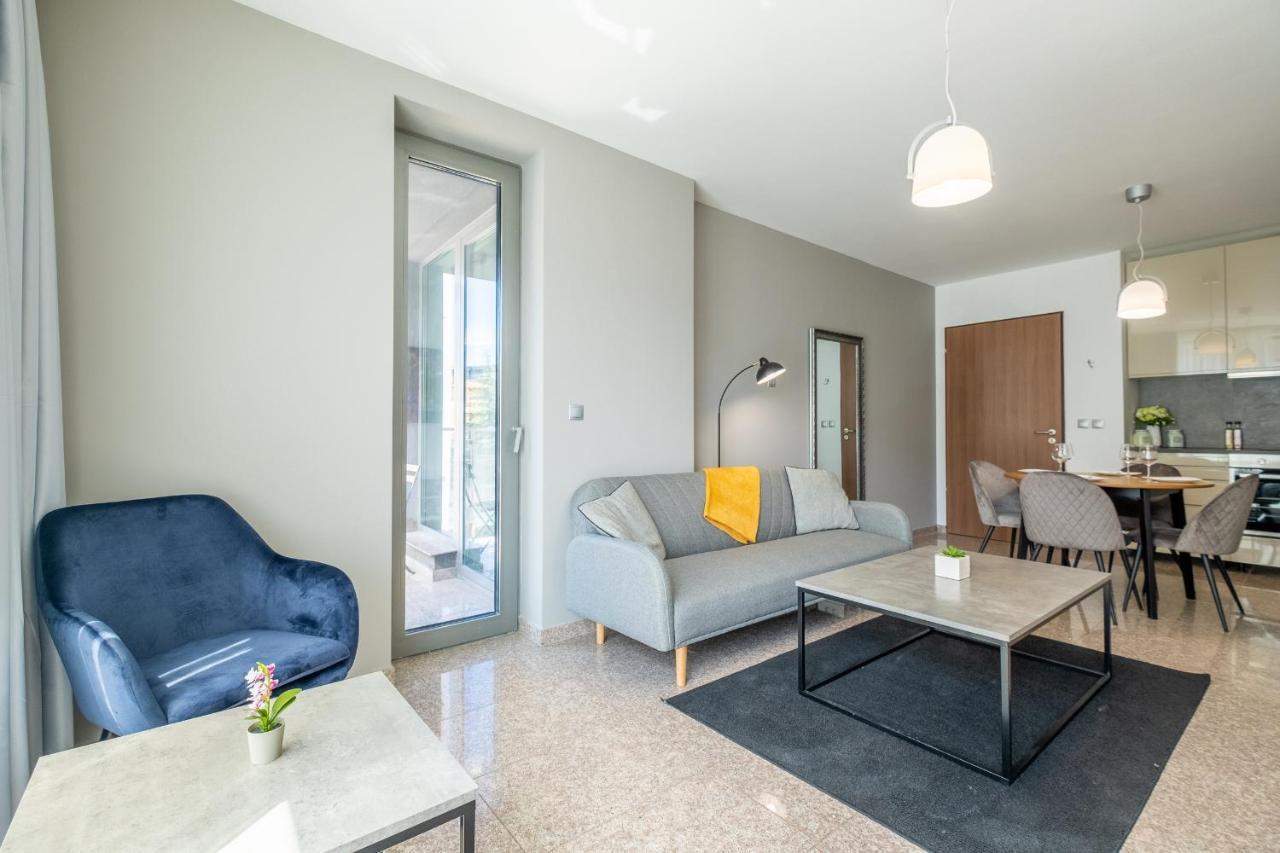 Julie'S Sunny Cozy Apartment With Balcony Sofia Bagian luar foto